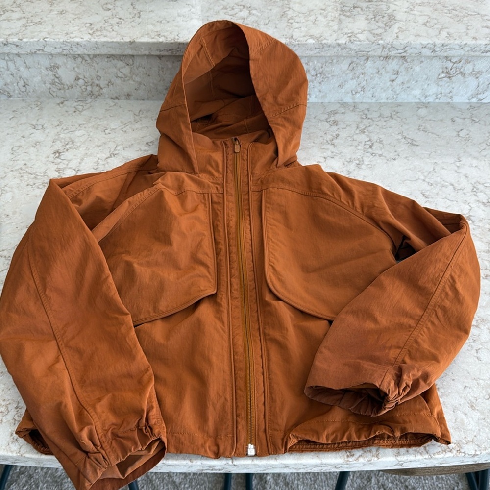 Lululemon rain jacket- size 6